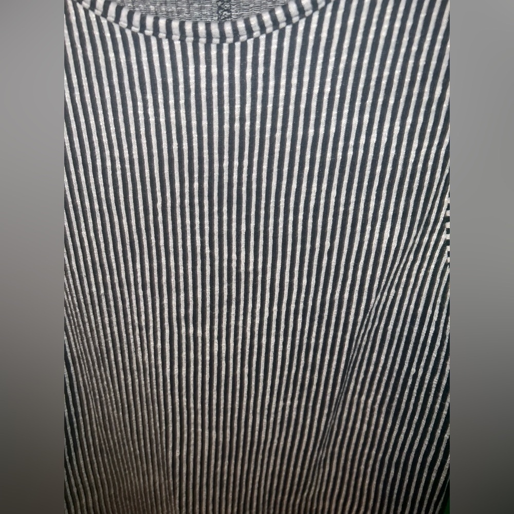 Caution To The Wind Striped Black and White Sleeveless Dress size Medium - Picture 5 of 5